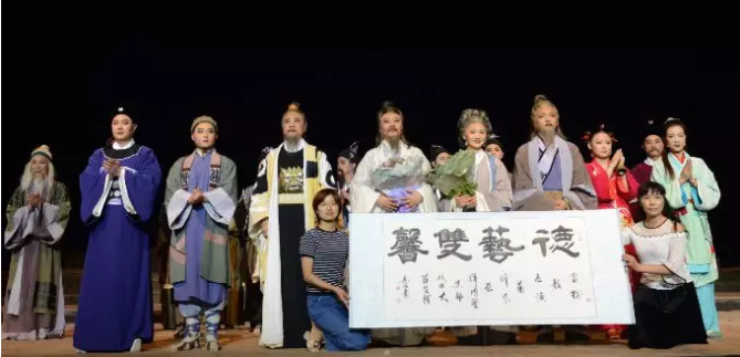 時珍500年，千人齊聚共賞黃梅戲《李時珍》