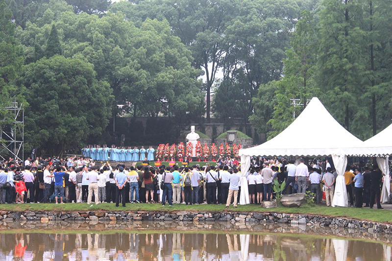 500年，醫(yī)圣故里拜醫(yī)圣，本草綱目園里尋圓夢！